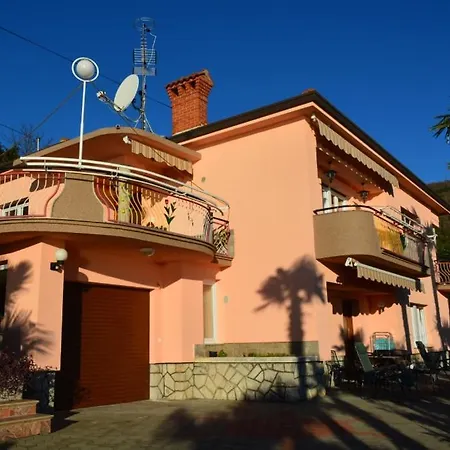 Apartment 847-1 *